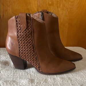 Frye Women's Tan Woven Leather Ankle Booties